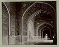 Interior-Jama-Masjid-Agra-1.jpg