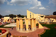 Jantar-Mantar-Jaipur-4.jpg