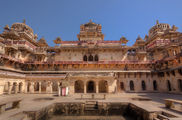 Jahangir-Mahal-Orchha-11.jpg